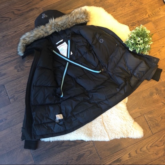 Golden Larsen TNA Parka (xs) - Picture 3 of 3